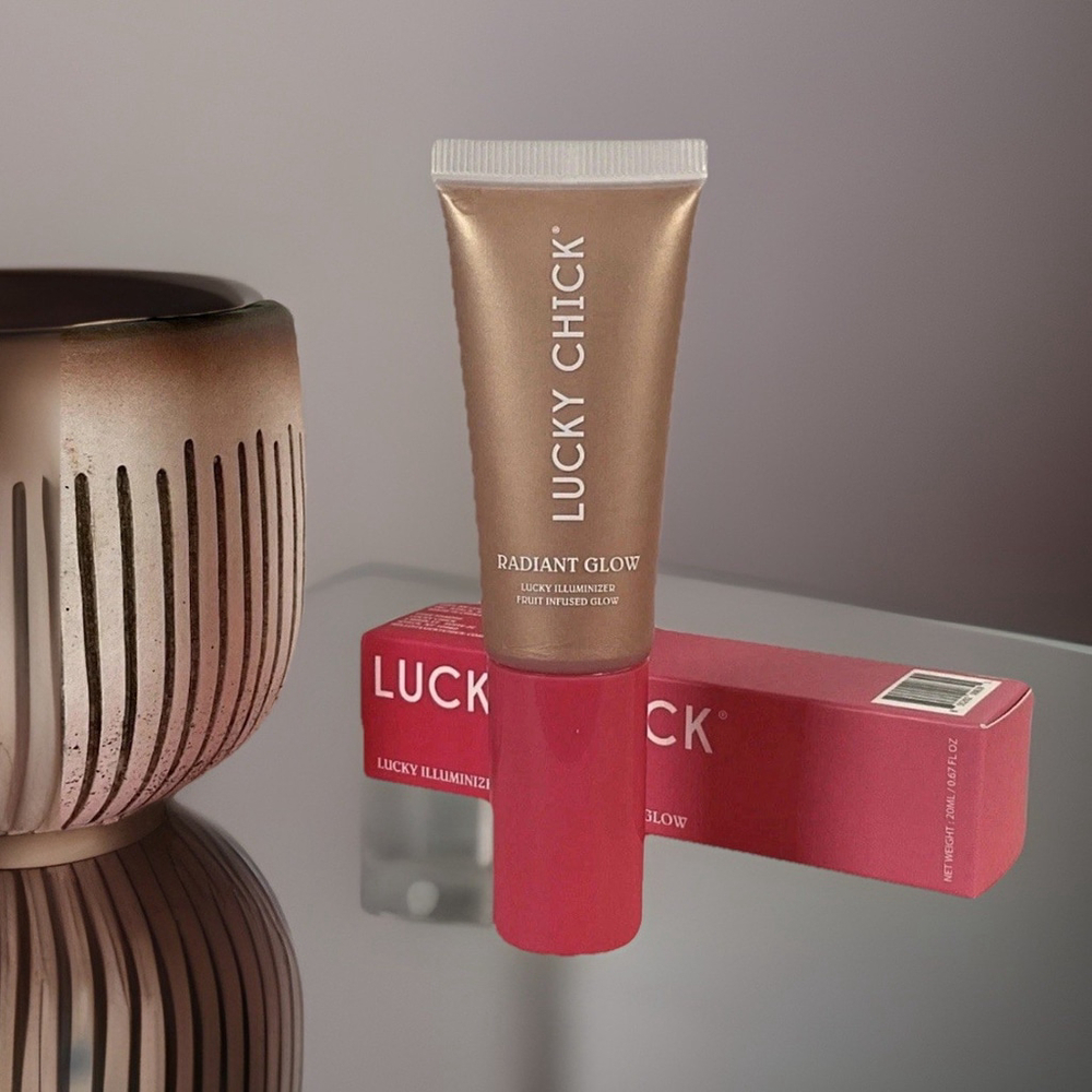 LUCKY CHICK Fruit Infused Illuminizer 0.67 fl oz - Radiant Glow (Bronze) NIB